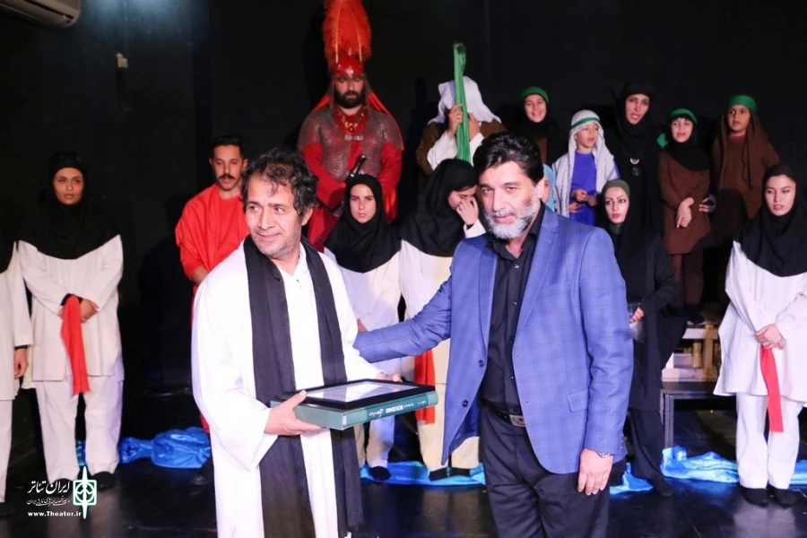 تقدیر مدیر کل محترم ارشاد فارس از دو نمایش عاشورایی «اشک و آب» و «سه روایت عاشقانه از عشق» 2
