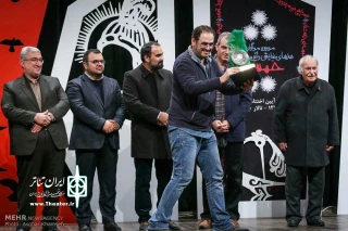 «شیدایی»  بر قله افتخار جشنواره خمسه

نمایش «شیدایی» به کارگردانی اصغر گروسی فاتح جشنواره خمسه