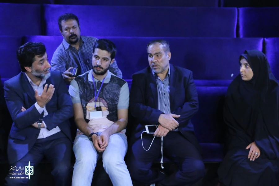 نمایش پنجاه و چهارمین سالگرد خسرو مرادی به نویسندگی و کارگردانی آرمین حمدی پور از شیراز به جشنواره فجر 95 می رود 2