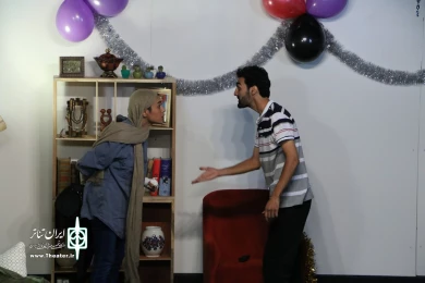 نمایش پنجاه و چهارمین سالگرد خسرو مرادی به نویسندگی و کارگردانی آرمین حمدی پور از شیراز به جشنواره فجر 95 می رود 8
