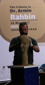 قیام هنرمندان تئاتر فارس به احترام  دکتر آرمین رهبین 8
