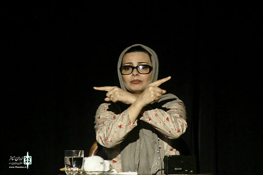 پانزدهمین جشنواره منطقه ای تئاتر لارستان  شروع به کار کرد 2