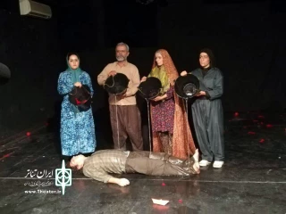 به مناسبت هفته دفاع مقدس

« آبی‌ترین آسمانی زمین» به روی صحنه رفت