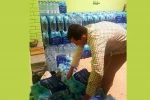 اهداء١٥٠٠شل آب معدنی توسط هنرمندان تئاتر شیراز به خرمشهر 3