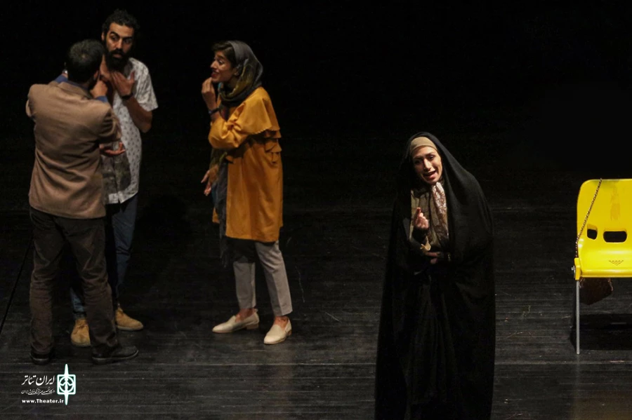 تالار سبز هنر شهر آفتاب میزبان نمایش " مینی بوس"  2