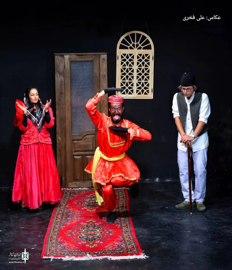 با تمدید نمایش ((مجلس سیاه بازی )) گروه تئاتر پویا با همکاری تماشاخانه استاد پورشکیبایی با شعار تئاتر برای همه بلیط های نمایش را با تخفیف ویژه عرضه می کنند  7