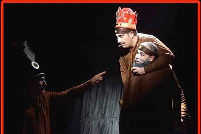نمایشی با آیین کهن چک‌چکو

(( هزار شلاق)) در استهبان فارس روی صحنه رفت