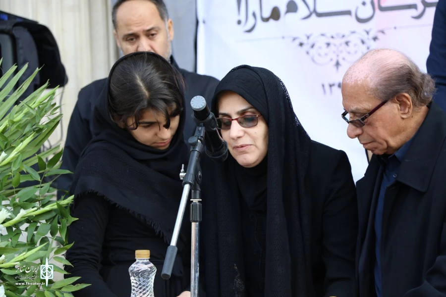 پیکر محمود عالیشوندی، مدیرکل اسبق فرهنگ و ارشاد اسلامی استان فارس بر دستان اهالی فرهنگ و هنر تشییع شد.