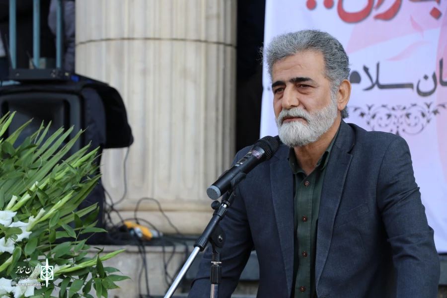 پیکر محمود عالیشوندی، مدیرکل اسبق فرهنگ و ارشاد اسلامی استان فارس بر دستان اهالی فرهنگ و هنر تشییع شد.