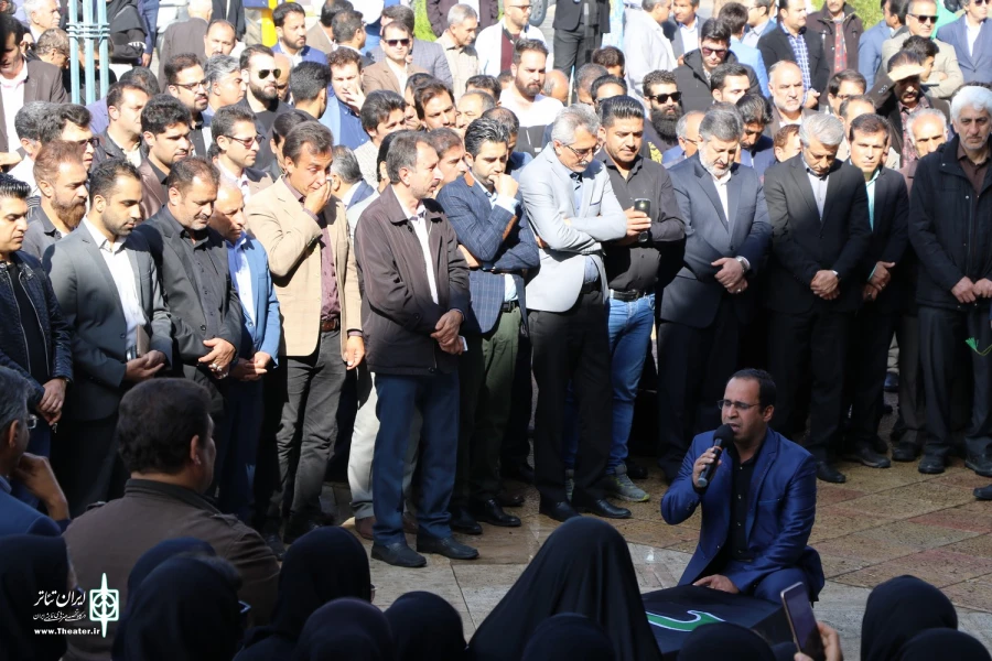 پیکر محمود عالیشوندی، مدیرکل اسبق فرهنگ و ارشاد اسلامی استان فارس بر دستان اهالی فرهنگ و هنر تشییع شد.