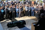 پیکر محمود عالیشوندی، مدیرکل اسبق فرهنگ و ارشاد اسلامی استان فارس بر دستان اهالی فرهنگ و هنر تشییع شد.