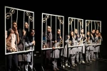 گالری عکس های نمایش « روزا زنده میشیم»