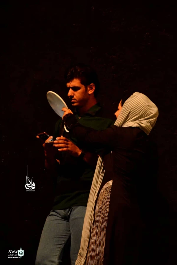 نمایش نه به شال نخ کش در جهرم به روی صحنه رفت  3