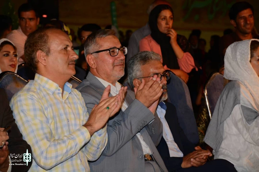 آیین افتتاحیه نخستین جشنواره ملی تئاتر شهروند شیراز برگزار شد/ گزارش تصویری