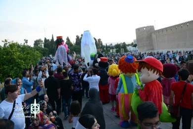 آیین افتتاحیه نخستین جشنواره ملی تئاتر شهروند شیراز برگزار شد/ گزارش تصویری