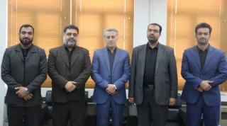 صابر سهرابی مدیر کل فرهنگ و ارشاد اسلامی فارس :

تعزیه تئاترهایی که متقن و مستند باشند اثرگذاری بیشتری دارند