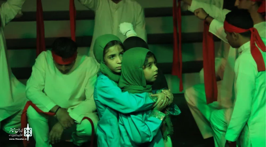 « روزی که زمین گریست» در تماشاخانه استاد هودی شیراز به روی صحنه رفت 3