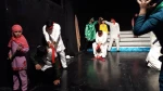 « روزی که زمین گریست» در تماشاخانه استاد هودی شیراز به روی صحنه رفت 4