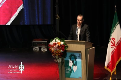 مدیرکل مرکز هنرهای نمایشی در آیین پایانی سی‌امین جشنواره تئاتر فارس:

مشارکت بخش خصوصی زمینه‌ساز توسعه تئاتر است