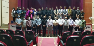 به صورت سرزده اتفاق افتاد

حضور نماینده مجلس شورای اسلامی در تمرینات گروه نمایش ققنوس شهر قیر