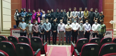 به صورت سرزده اتفاق افتاد

حضور نماینده مجلس شورای اسلامی در تمرینات گروه نمایش ققنوس شهر قیر