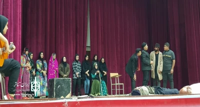 چراغ اجراهای عموم‌ در تئاتر فارس روشن شد :

میراث در قیر و کارزین به صحنه رفت