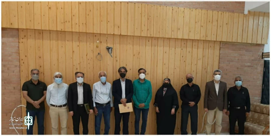 مراسم تکریم و معارفه رییس شعبه موسسه هنرهای نمایشی لارستان برگزار شد 2