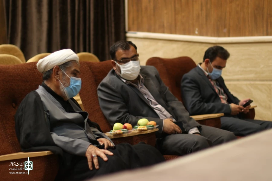 بررسی مشکلات و موانع اجرای تئاتر در شهر دهرم  4