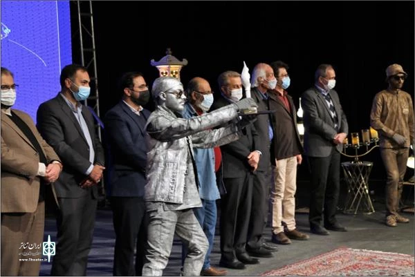سی و دومین جشنواره تئاتر استانی فارس با اعلام برگزیدگان به کار خود پایان داد
 2