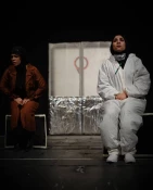 نمایش تقابل دو زن در لارستان به روی صحنه رفت
 2