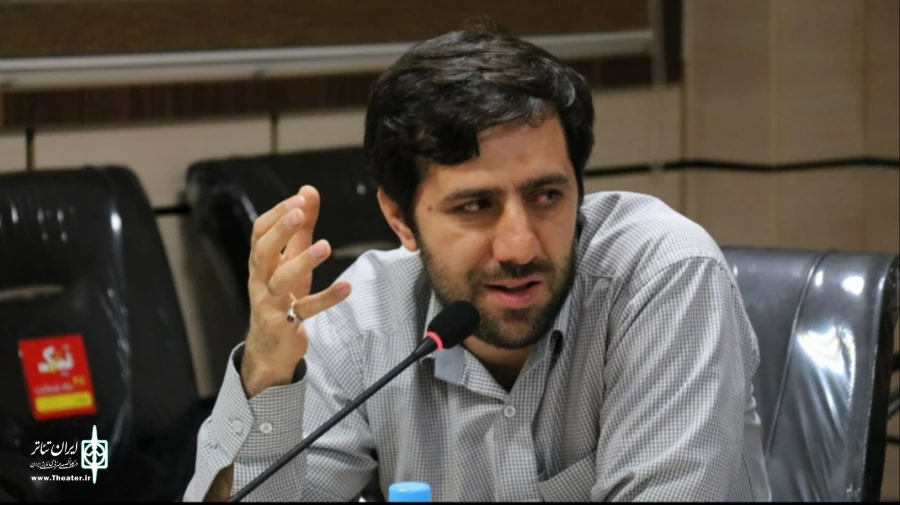 آثار شهید آوینی راهگشای جویندگان گنج انقلاب است
 2