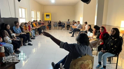 در ادامه برنامه های آموزشی موسسه هنرهای نمایشی فارس:

کارگاه دو روزه جادوی تئاتر به زبان آدمیزاد در شهرستان رستم برگزار شد