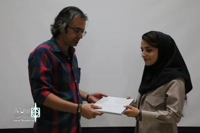 با حضور نایب رییس انجمن هنرهای نمایشی فارس

زهره محمدی به عنوان مدیر موسسه هنرهای نمایشی شعبه شهرستان کوهچنار انتخاب شد