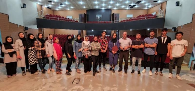 در ادامه برنامه های آموزشی موسسه هنرهای نمایشی فارس:

کارگاه خلاق تئاتر در بوانات