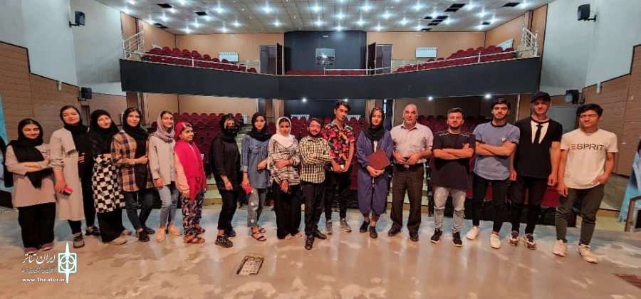 کارگاه خلاق تئاتر در بوانات  2