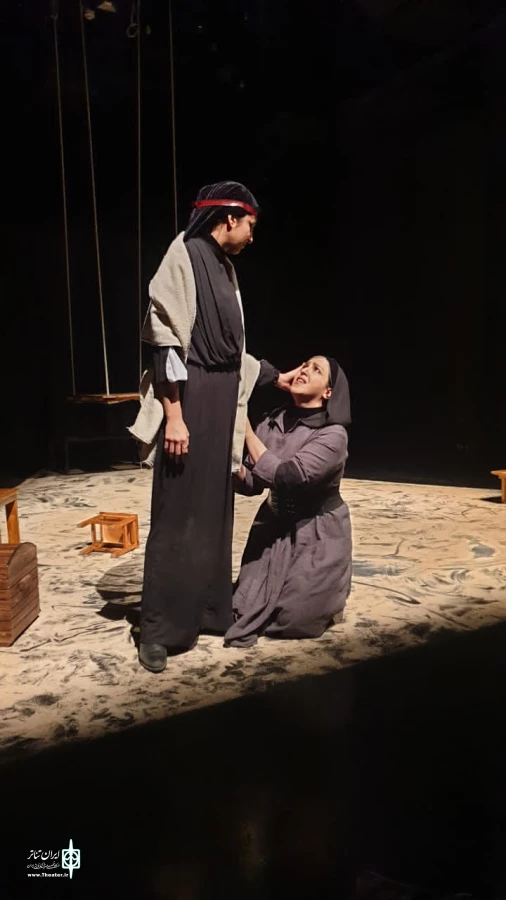تئاتر مده آ در شیراز به روی صحنه رفت 3