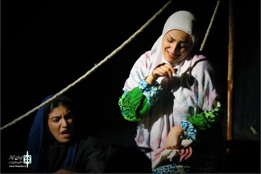 گزارش تصویری روز دوم  سی و سومین جشنواره تئاتر استانی فارس
عکس های