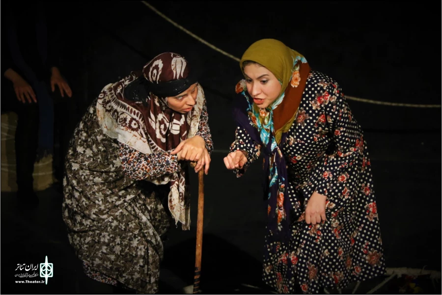 گزارش تصویری روز دوم  سی و سومین جشنواره تئاتر استانی فارس
عکس های