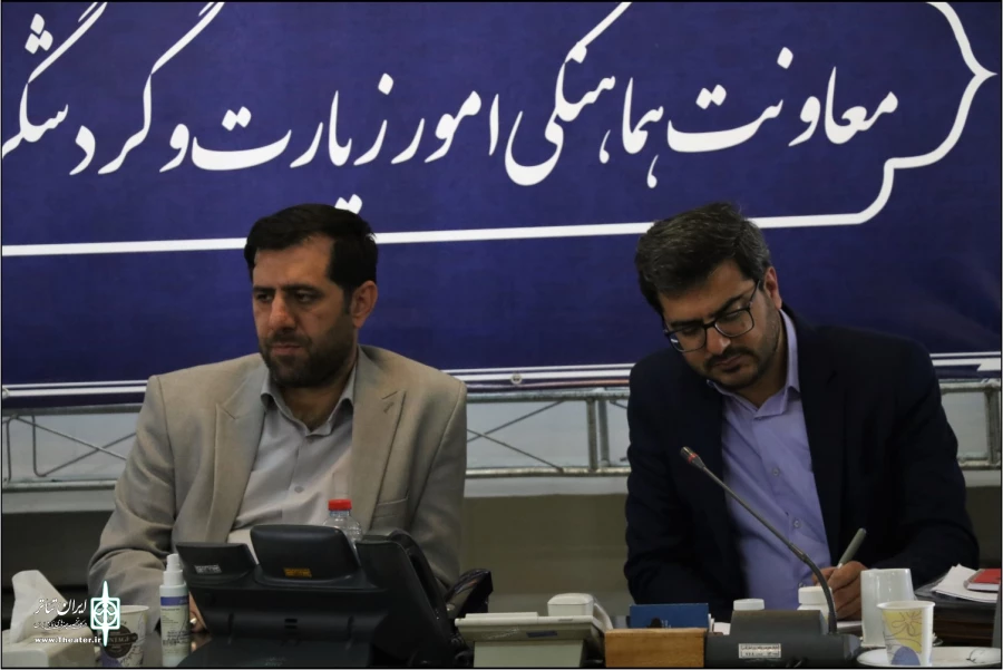 دیدار رییس مرکز هنرهای کشور و هیات همراه با هنرمندان تئاتر شیراز  17