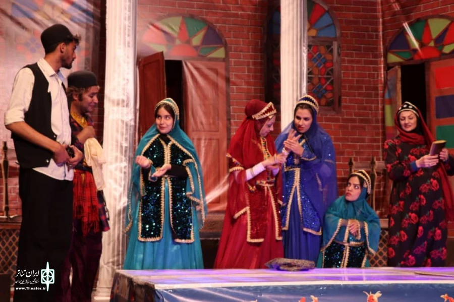 نمایش آیین سنتی «عیش سه دخترون از زبان مطرب ها» در فسا میزبان علاقه‌مندان بود 3