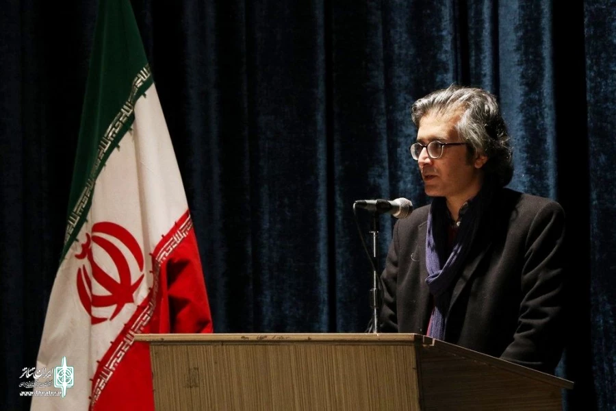 نقد و بررسی، آمیزه ای از هنر و ادبیات  2