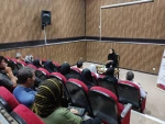 تئاتر خلاق کودک شاد در شهرستان خرامه یکساله شد 5