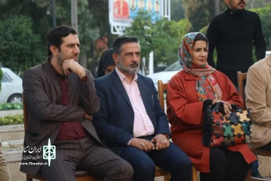 نخستین روز جشنواره تئاتر فارس میزبان نمایش “بهمن” شد
نمایش «بهمن» به کارگردانی سارا خیری در قالب بخش خیابانی و نمایش «پدرها پسرهایشان را دوست دارند» در بخش خیابانی جشنواره تئاتر فارس شد.
این آثار در ارگ کریمخانی ، حافظیه و بوستان آزادی میزبان علاقه مندا
