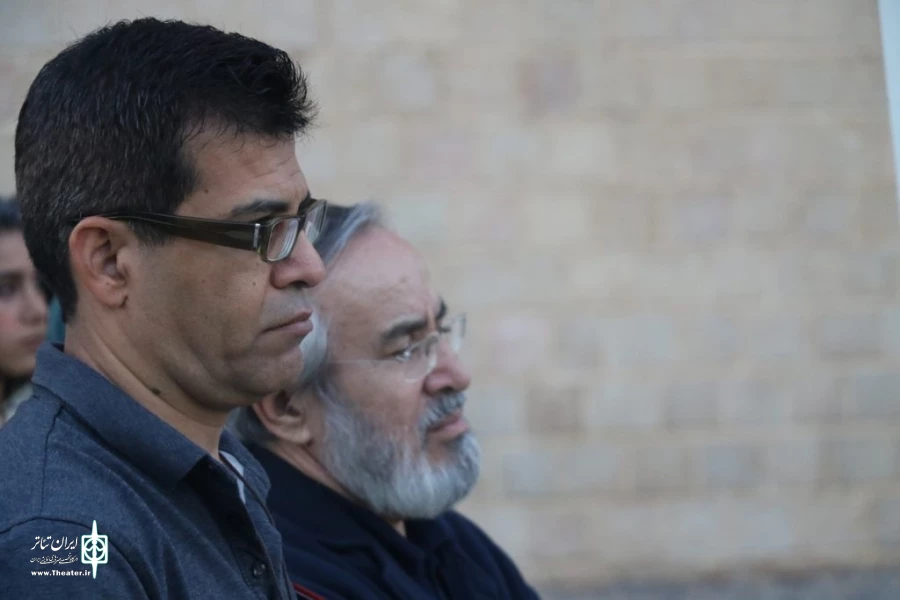 نخستین روز جشنواره تئاتر فارس میزبان نمایش “بهمن” شد
نمایش «بهمن» به کارگردانی سارا خیری در قالب بخش خیابانی و نمایش «پدرها پسرهایشان را دوست دارند» در بخش خیابانی جشنواره تئاتر فارس شد.
این آثار در ارگ کریمخانی ، حافظیه و بوستان آزادی میزبان علاقه مندا