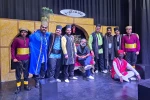 نمایش کمدی موزیکال «تماشاخونه» در کنارتخته به صحنه رفت 3