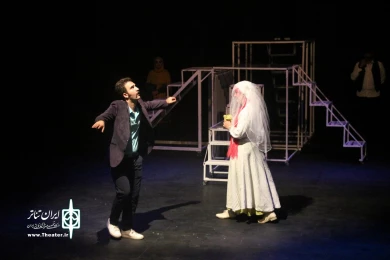 «افسانه من در آوردی حوشن و فورتی برید» در تماشاخانه استاد لایق 4