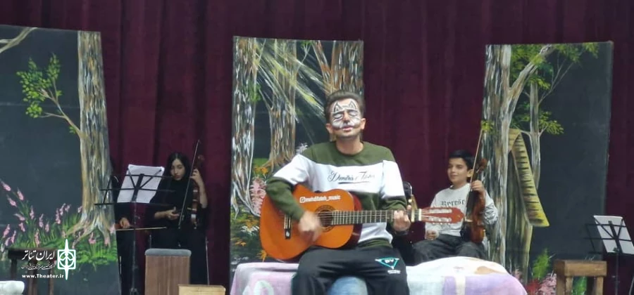 کنسرت نمایش «شنل قرمزی»  در قیروکارزین به روی صحنه رفت 3