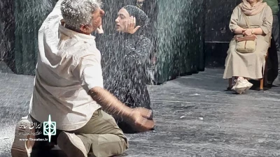 نمایش «برگرد» در استهبان به روی صحنه رفت